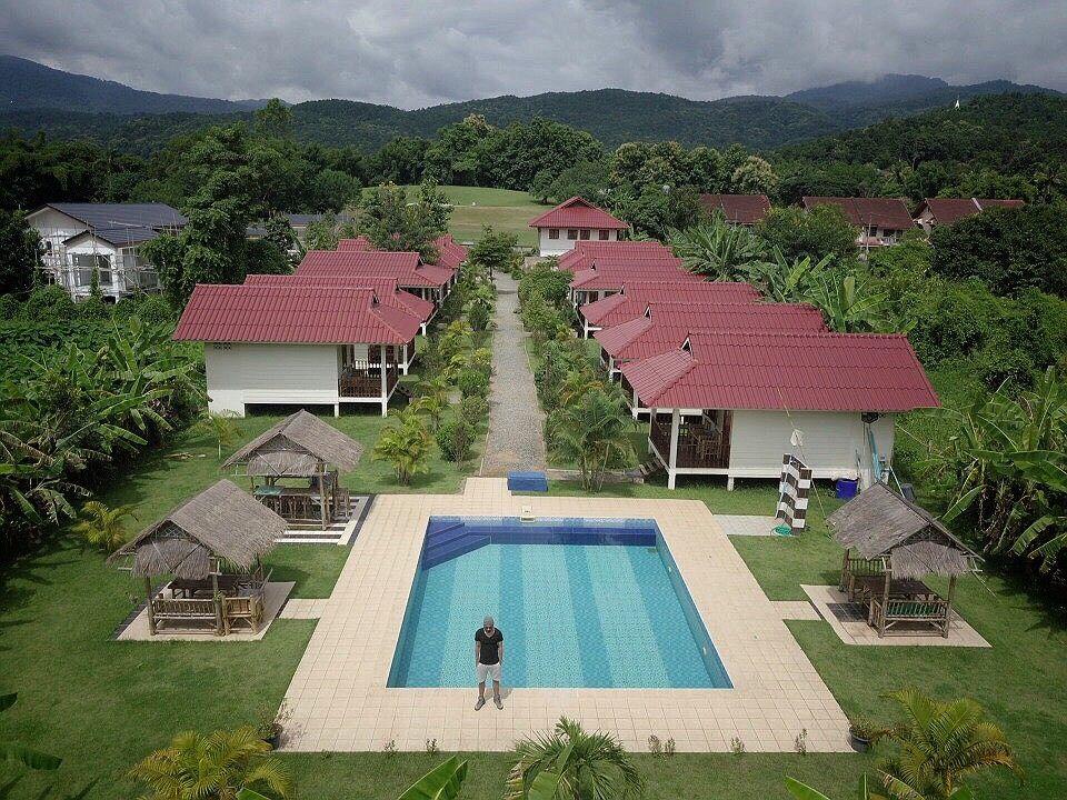 Smile Resort Mae Rim Bagian luar foto
